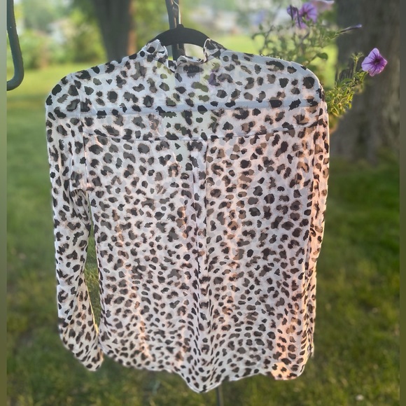 Express Slim Fit Black Print Chiffon Long Sleeve Portofino Shirt Top NWOT Sz S - Picture 3 of 8